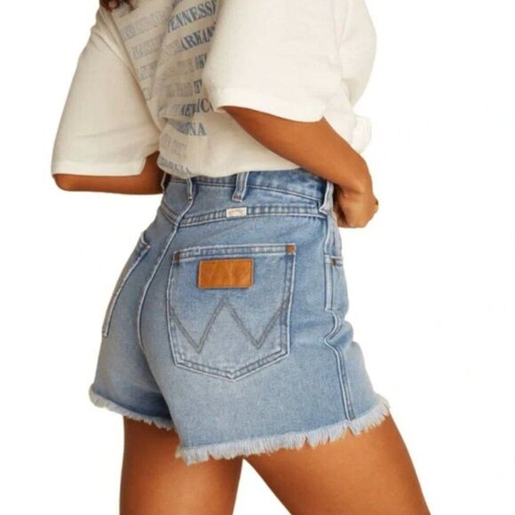 Billabong x Wrangler High Rise Vintage Cutoff Denim Shorts - Size 27 - Picture 1 of 13